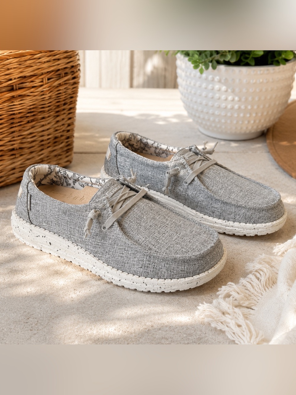 Hey Dude Wendy Linen Iron Gray Women’s Size 10 Lightweight Slip On Shoes